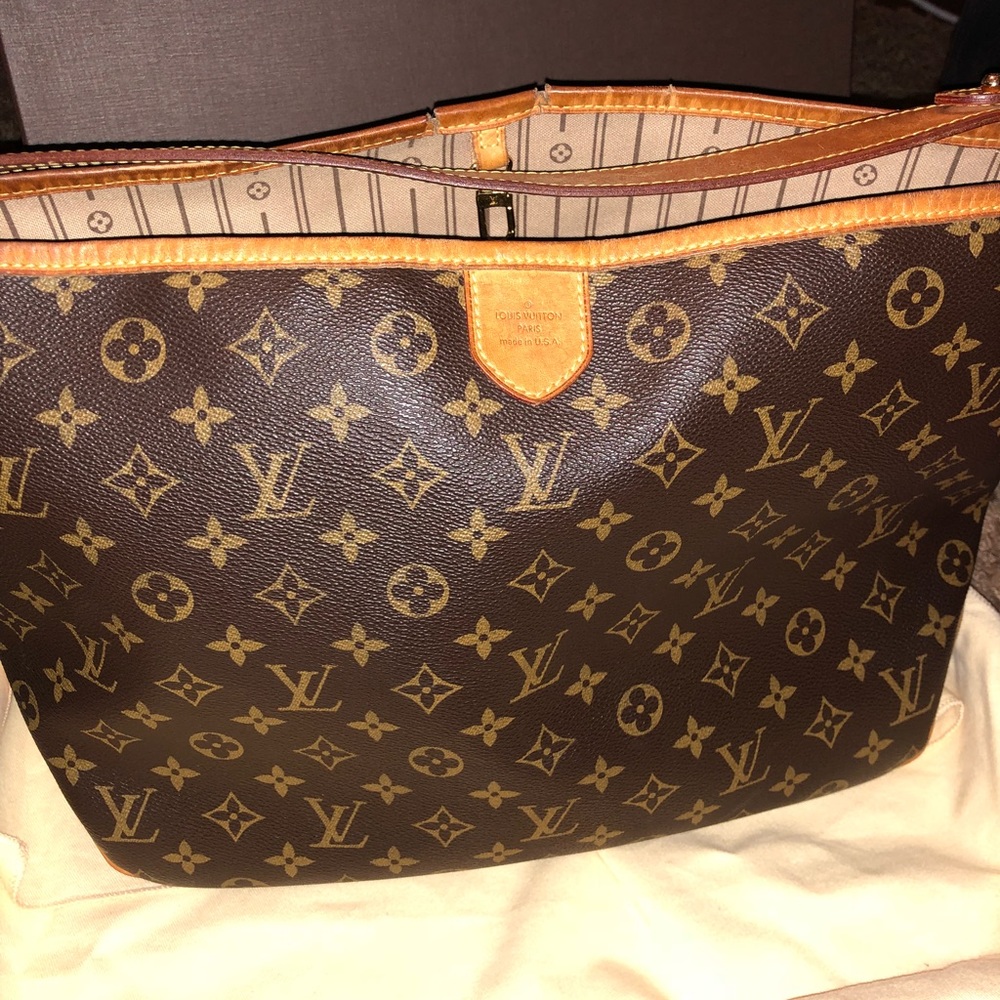 AUTHENTIC PRELOVED Louis Vuitton Delightful